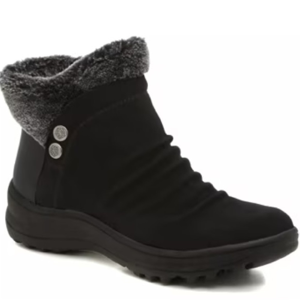 Baretraps Black Winter Boots with Gray Accents